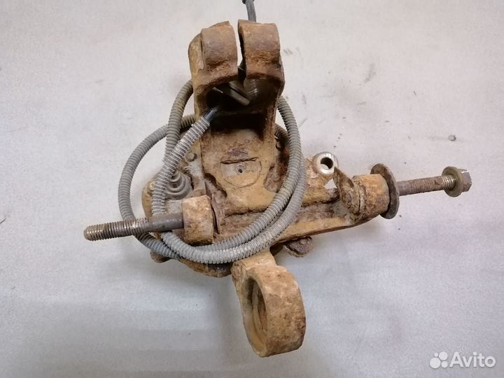 Кулак поворотный зад.правый Ford Taurus 2 1992-96