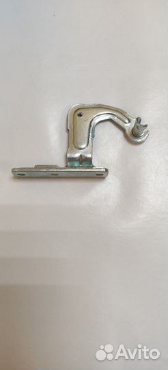 Петля верхняя холодильника Beko