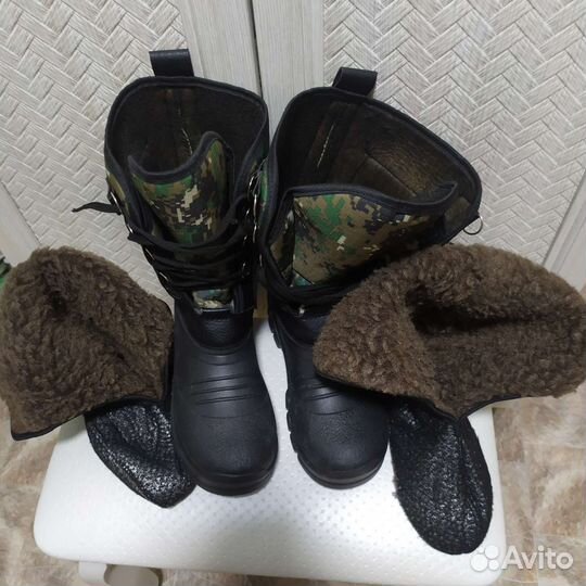 Сапоги с утеплителями для зимней рыбалки 43 размер