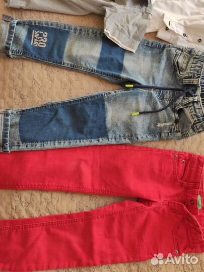 Рубашки и джинсы на мальчика 104-110