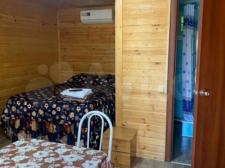 Дом 25 м² на участке 20 сот.