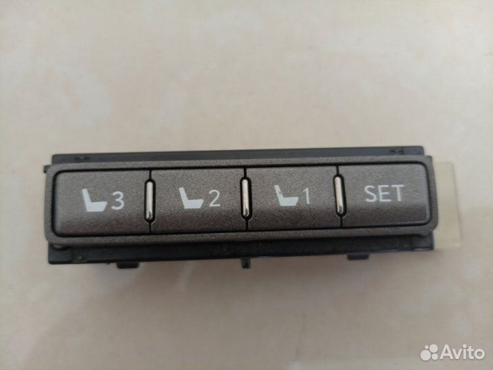 Блок кнопок памяти сидений Lexus Ls460 седан