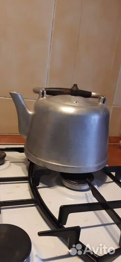 Чайник дореволюционный литой алюминий сем. раритет