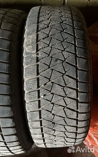 Bridgestone Blizzak DM-V2 225/60 R17 99Q