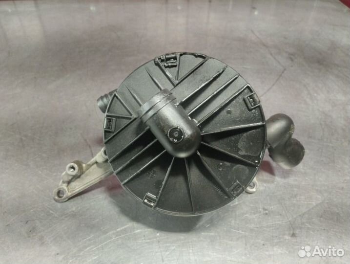 Насос продувки катализатора Mercedes C-Class W203