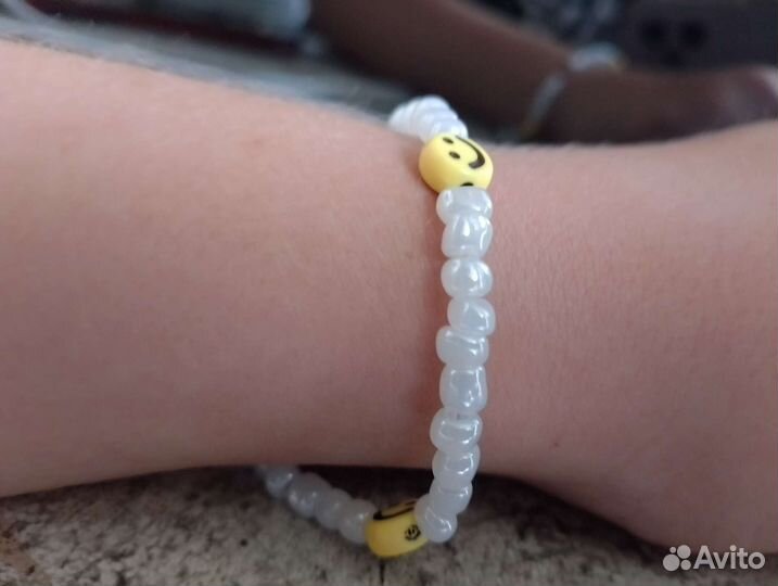 Браслет из бисера