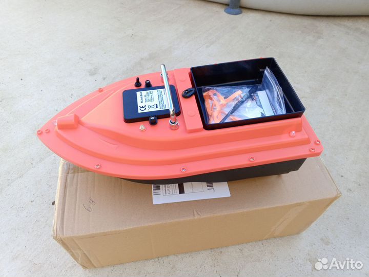 Прикормочный кораблик