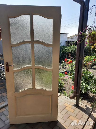 Дверь деревянная со стеклом бу