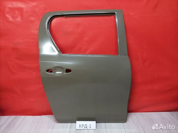 Дверь задняя правая Toyota Hilux 8 2015