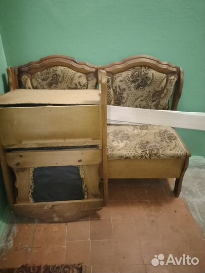 Диванчики кухонные