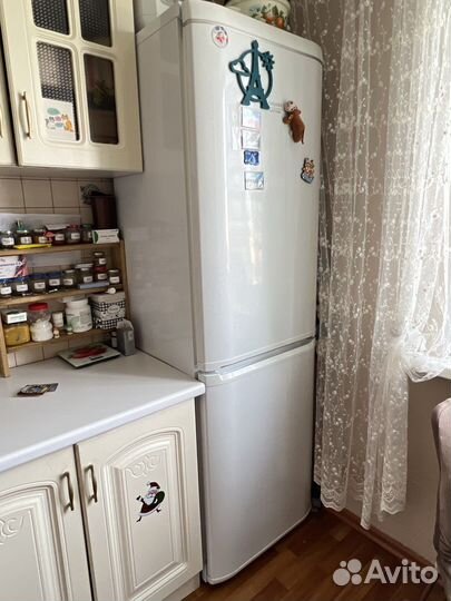 Холодильник hotpoin ariston