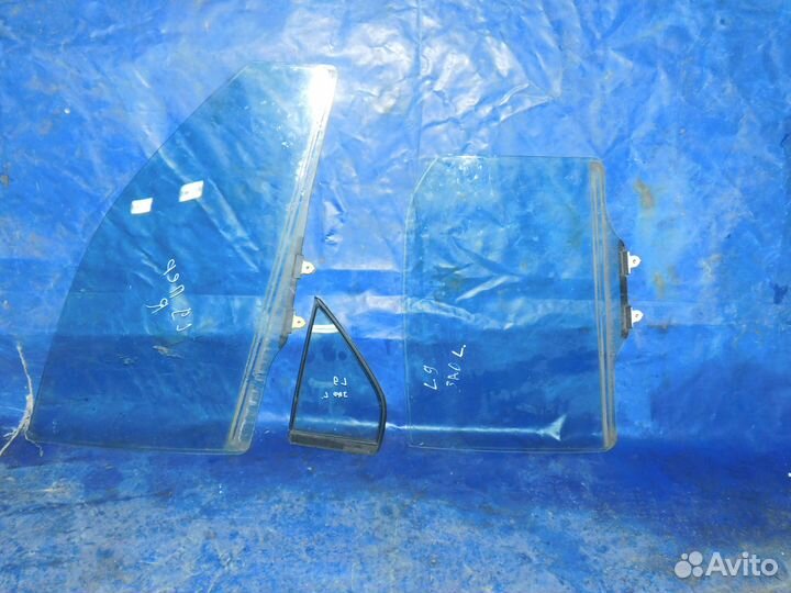 Стекло боковое лансер 9
