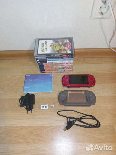 Красная Sony PSP 3008 Прошитая