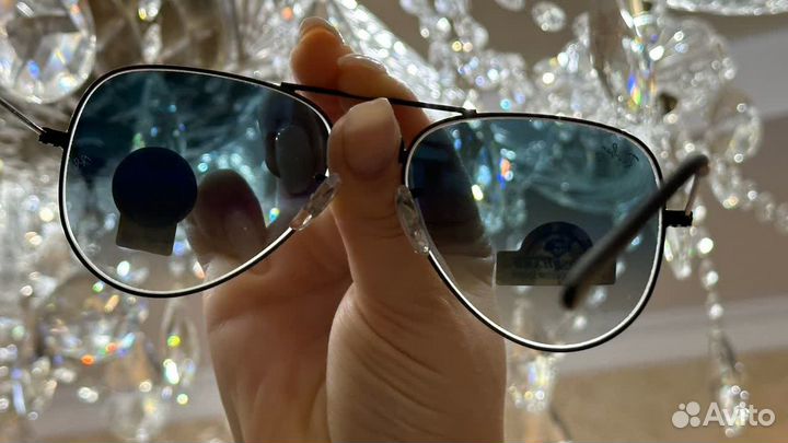 Солнцезащитные очки Ray Ban