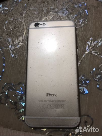 Телефон iPhone 6