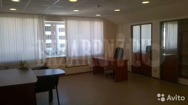 Свободного назначения 1050 м²