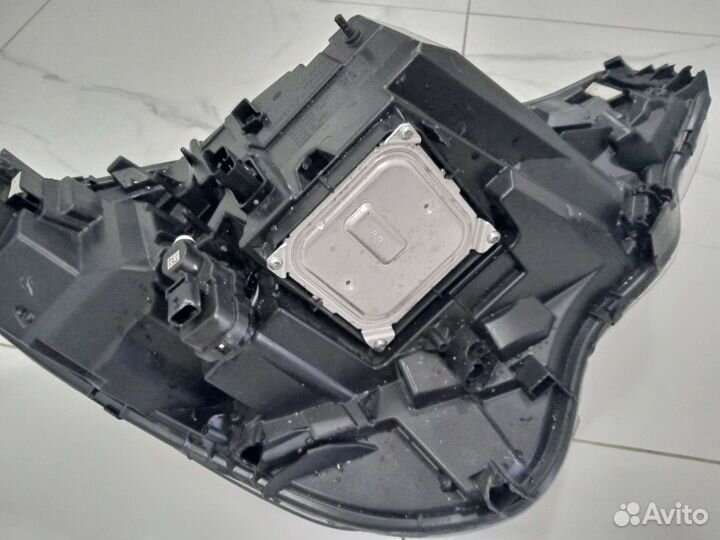 Фара левая Рено Аркана