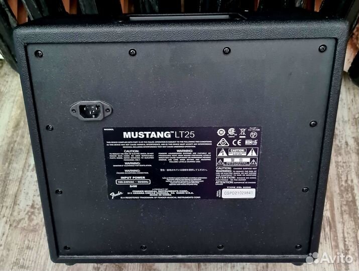 Fender mustang lt 25