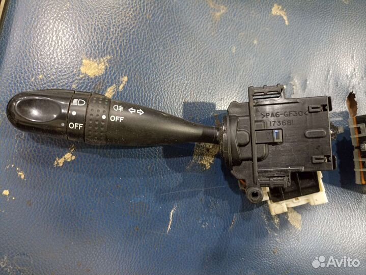 Под рулевой переключатель Toyota Corolla 120 00-06