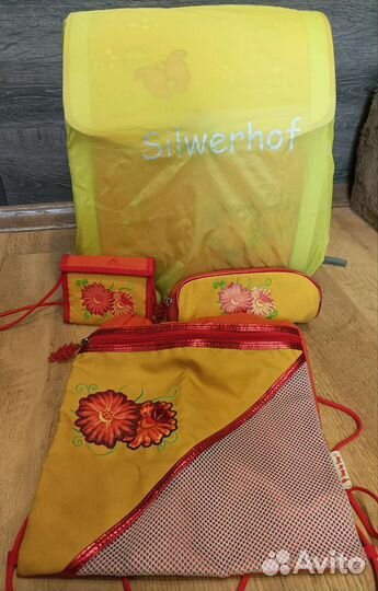 Портфель школьный для девочки