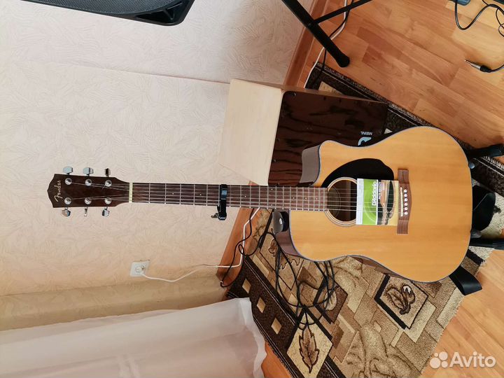 Электроакустическая гитара fender