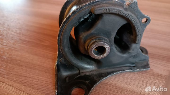Подушка двигателя Honda CR-V Civic B20B D15B