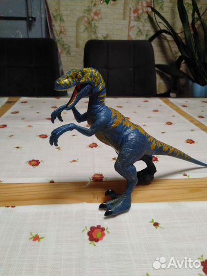 Динозавры jurassic world