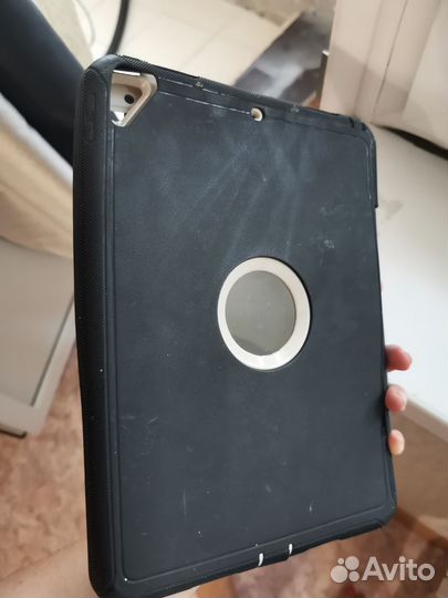 Противоударный чехол на iPad pro 10.5