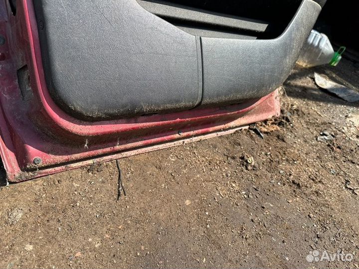 Дверь задняя правая Volkswagen Passat B3 универсал