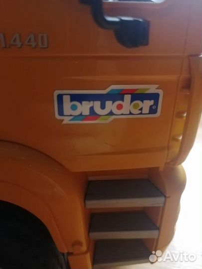 Игрушки машина большая