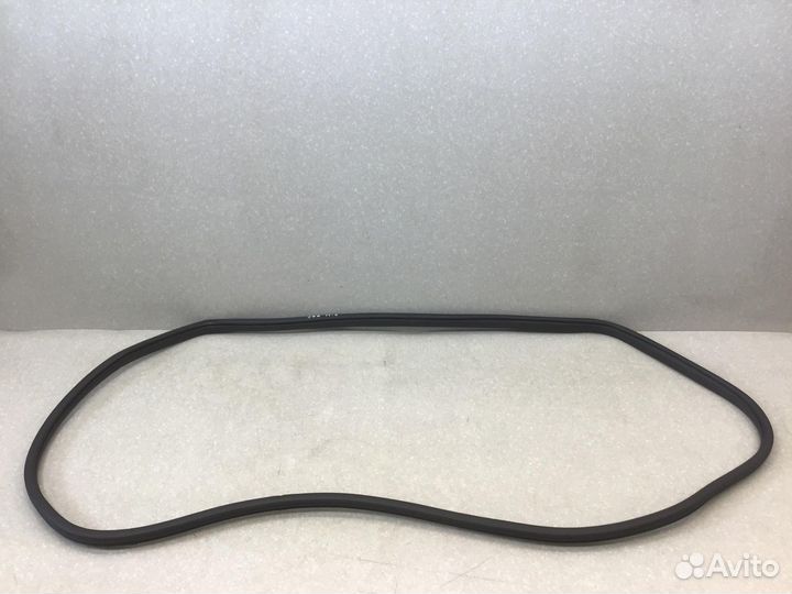 Уплотнитель двери Kia Cerato 2013-2018