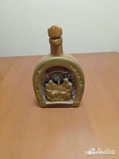 Бутылки и коробки из под элитного алкоголя