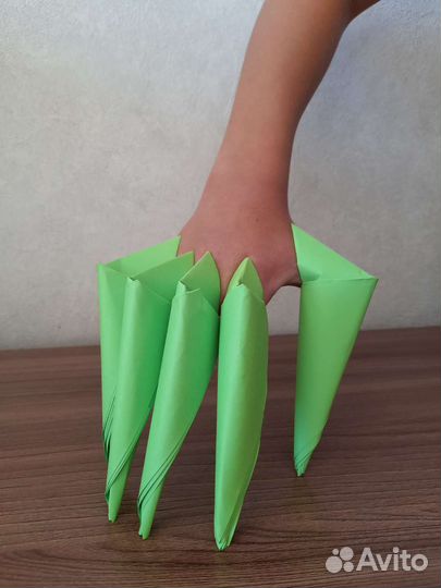 Бумажные когти цветные и белые