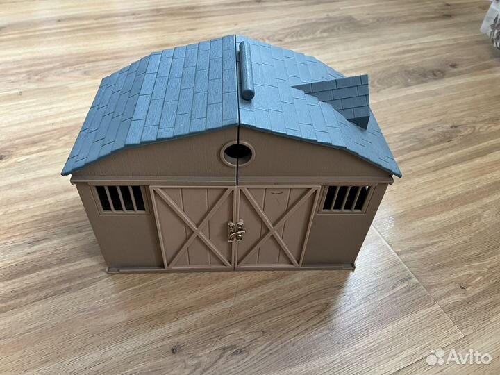 Конюшня игрушка