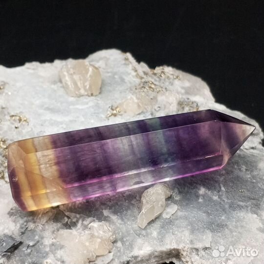 Флюорит кристалл