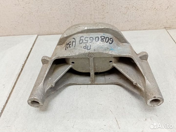 Опора двигателя Ниссан