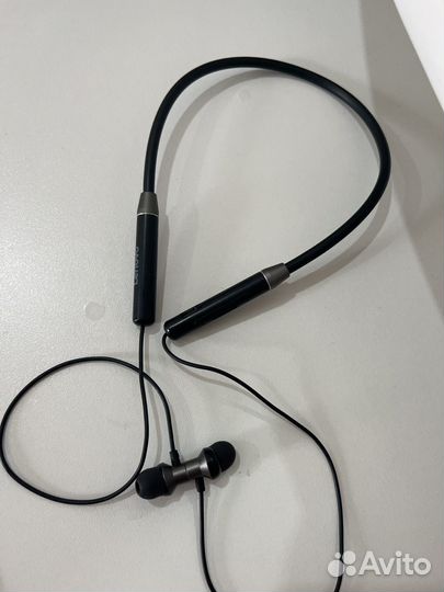 Беспроводные наушники lenovo