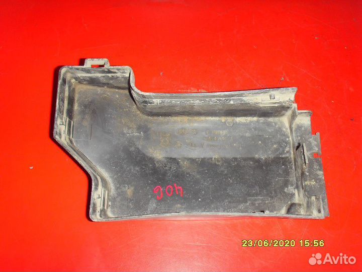 Крышка блока предохранителей 1922E4 Peugeot 406 8B