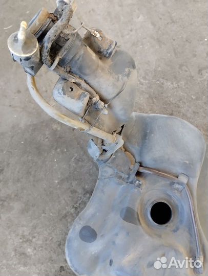 Топливный бак Volkswagen Golf 2