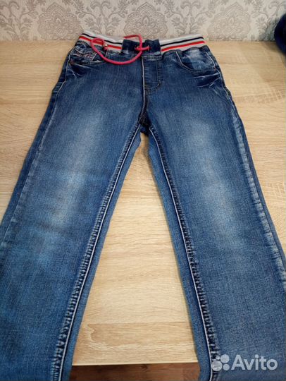 Джинсы