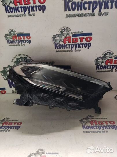 Фара передняя правая Volkswagen Polo