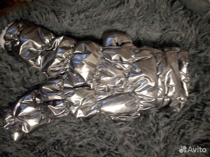 Зимний комбинезон для маленькой собаки