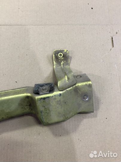 Верхняя рамка телевизора Chery qq6 s21