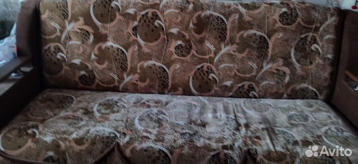 Отдам бесплатно мебель диван