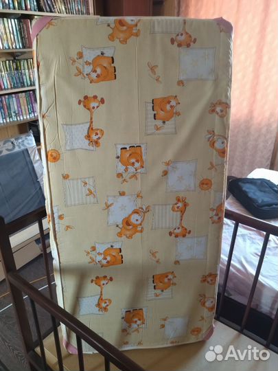 Детская кроватка-качалка