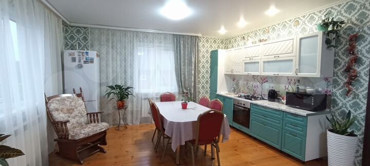 Дом 140 м² на участке 10 сот.