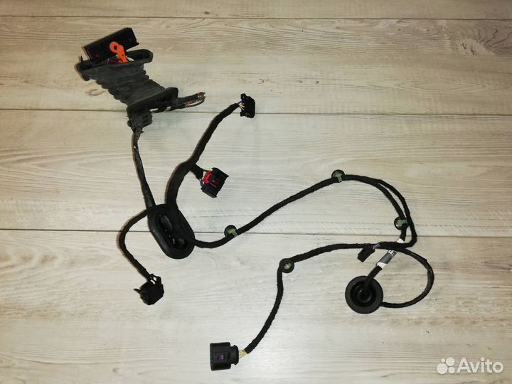 Коса задней левой двери VW Passat B6