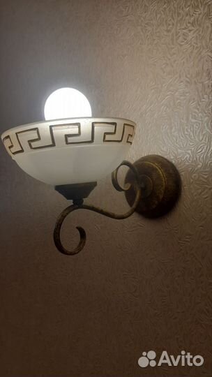 Люстра и 2 бра
