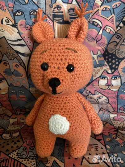 Белка вязаная ручной работы