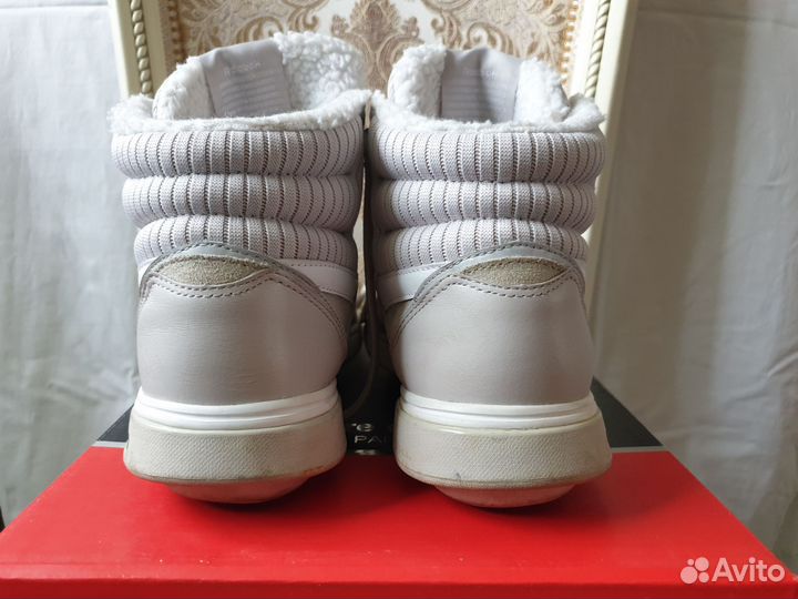 Кроссовки женские утепленные 38